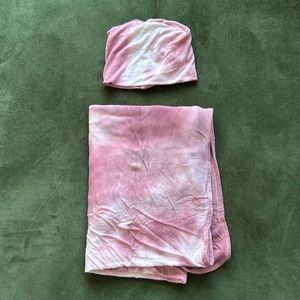 Bazzle Baby swaddle wrap & beanie hat